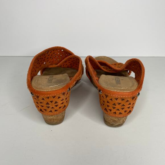 Minnetonka Lainey Laser Cut Suede Wedges Size 8 - Picture 2 of 5